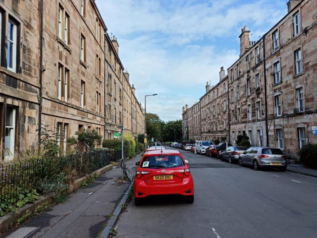 City Centre Flat - Sleep Upto 4 Edinburgh Luaran gambar