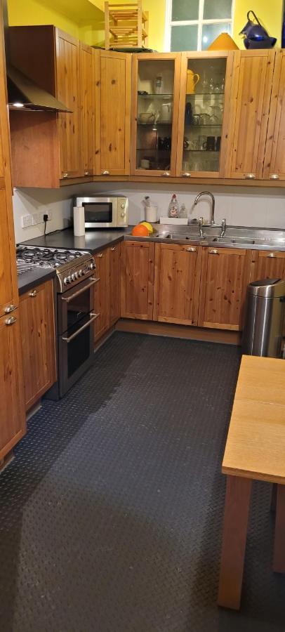 City Centre Flat - Sleep Upto 4 Edinburgh Luaran gambar